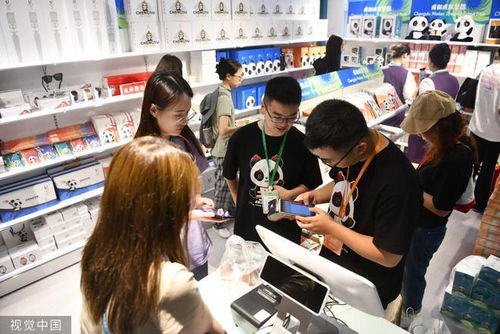 成都大運(yùn)風(fēng)潮涌動(dòng)，特許商品店點(diǎn)燃消費(fèi)熱情——文具用品成零售亮點(diǎn)
